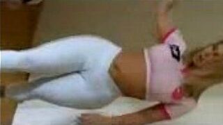 Hot oxtail and horny pussy from the blonde - porn video