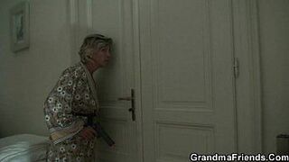 Mature babe is slammed by two robbers - porn video